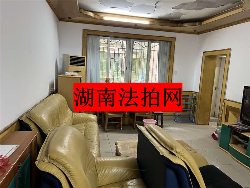 湖南交通职院宿舍（韶山路155号）法拍房第002栋104房