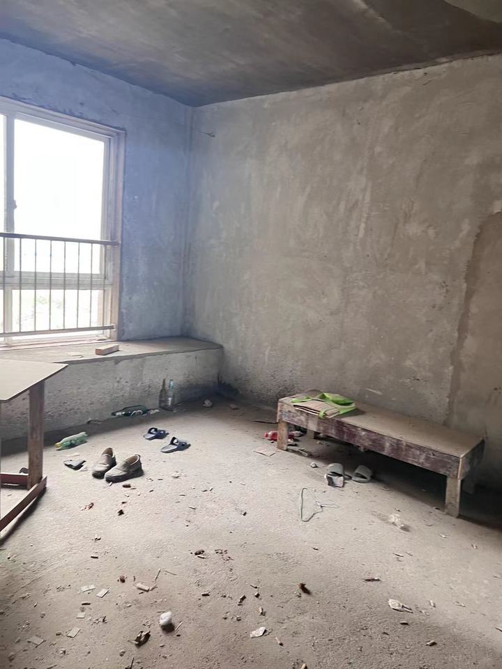 领东汇法拍房6栋905号