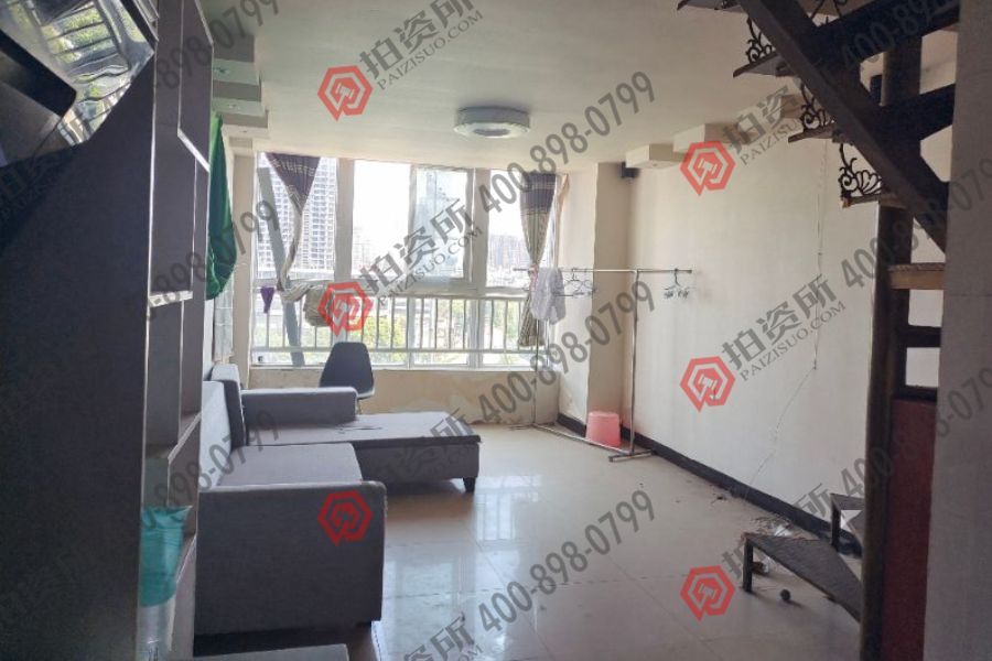 天鸿小区他城时代公寓法拍房A715号房屋及室内家具家电物品