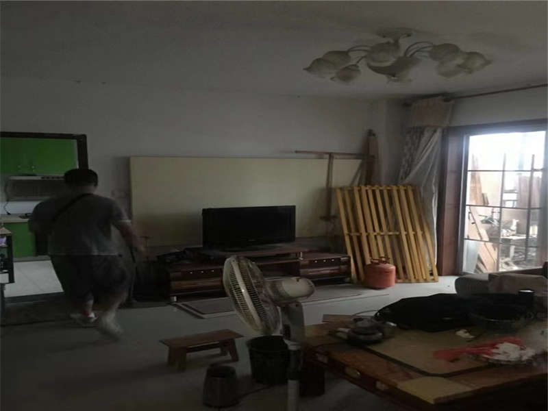 莲湖大市场（莲湖汽车配件城）法拍房21A栋1206