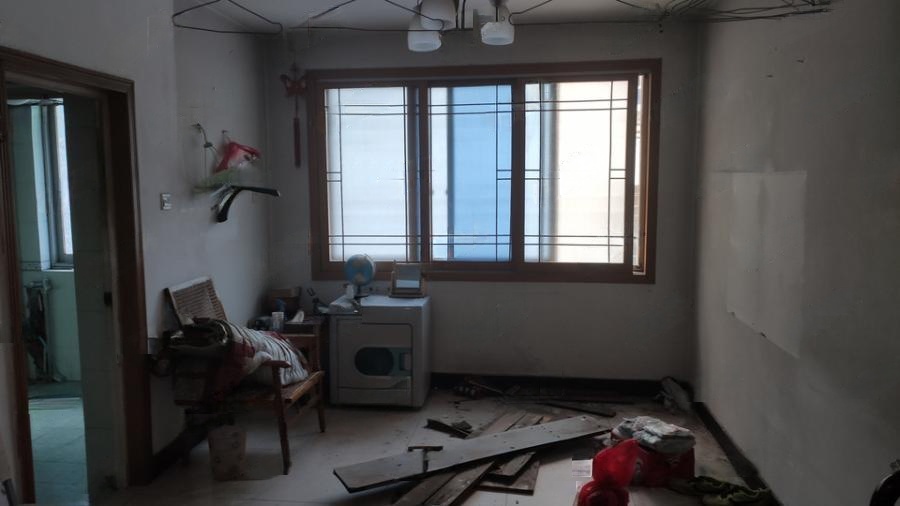 湖南省畜牧水产局职工住宅法拍房2栋106号