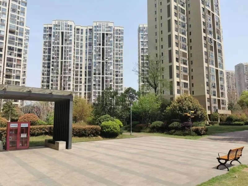卓越蔚蓝城邦苑法拍房10栋804号