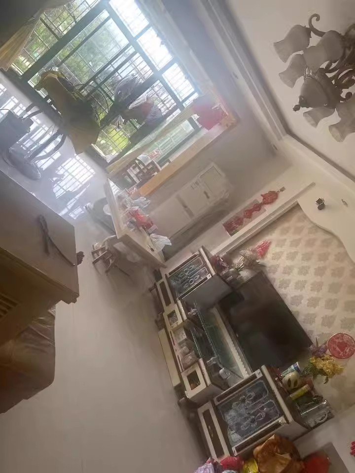 博雅湘水湾法拍房三期1栋303室