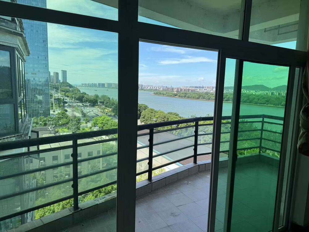 （一线江景）创远景园法拍房7栋1301号房