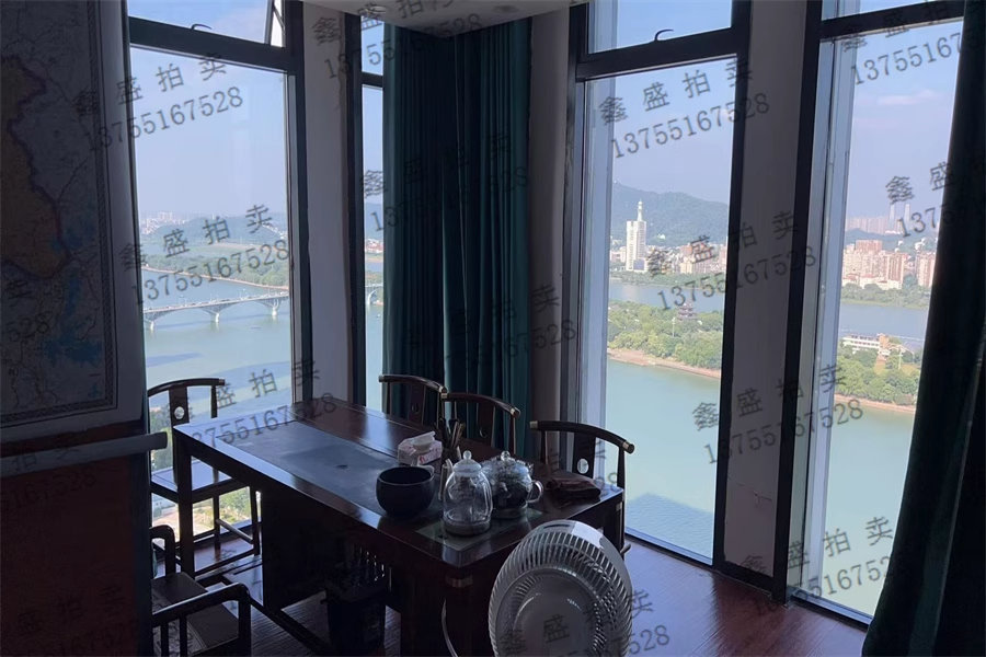 （一线江景 写字楼）万达广场C区法拍房3号楼2706号房