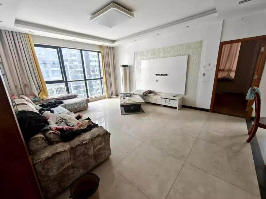 （双学位）湘江世纪城揽江苑法拍房6栋2204号房