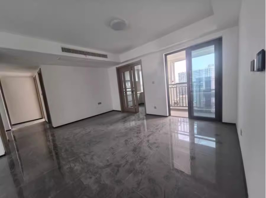 （8折 准新房地铁口精装四房）湘水锦府法拍房7栋2504号